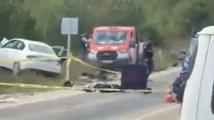 Bursa'da otomobil ile motosiklet kafa kafaya çarpıştı: 1 ölü, 1 yaralı