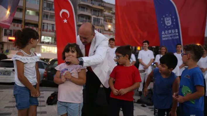 Bursa'da sahne, 'adam olacak' çocukların