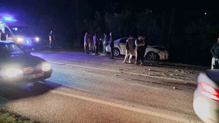 Bursa'da tır ile otomobil çarpıştı: 1 yaralı