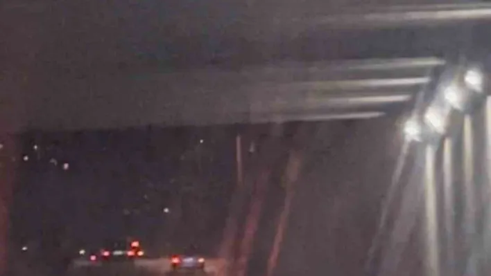 Bursa'da trafikte makas atan ve tehlikeli şerit değiştiren araçlar kamerada