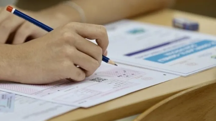 Bursa'dan YKS'de üç Türkiye birincisi çıktı