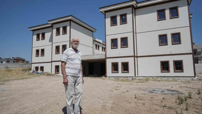 Bursa'nın en kıymetli yerindeki arsasını yaşlıların bakımı için vakfetti