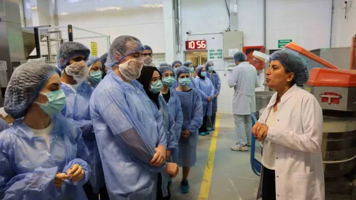 Bursalı gençlerden BESAŞ'a teknik gezi