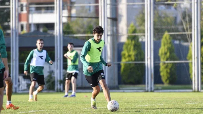 Bursaspor'da Tarsus İdman Yurdu maçı hazırlıkları başladı