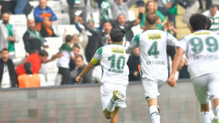 Bursaspor nefes kesen maçta 2-1 galibiyetle ayrıldı