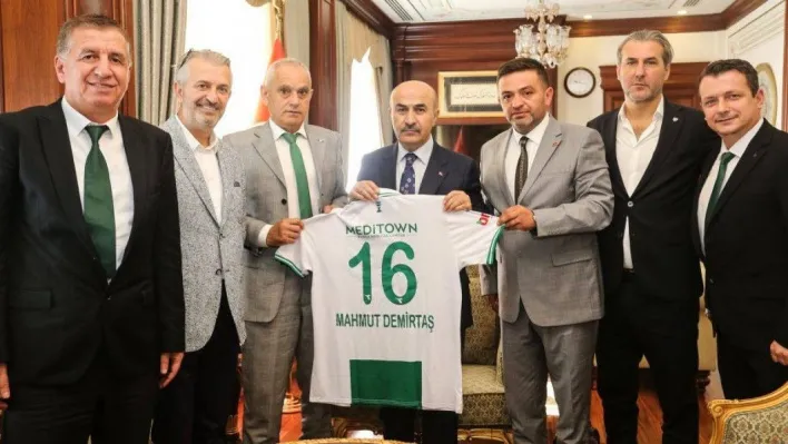 Bursaspor yönetimi, Bursa Valisi Mahmut Demirtaş'ı ziyaret etti