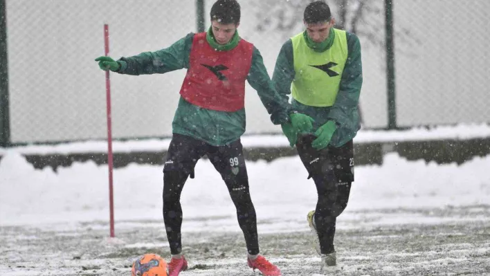 Bursasporlu futbolcuların aklı deprem bölgesinde