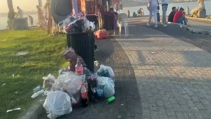 Büyükada 'çöp ada'ya döndü