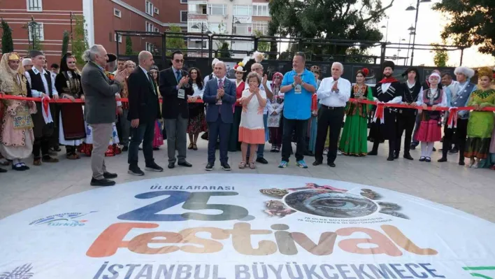 Büyükçekmece'de 'Uluslararası Güler Ertan Fotoğraf Yarışması'nda ödül alan eserler sergilendi