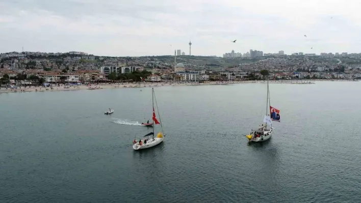 Büyükçekmece'de 19 Mayıs Su Sporları Festivali renkli görüntülere sahne oldu