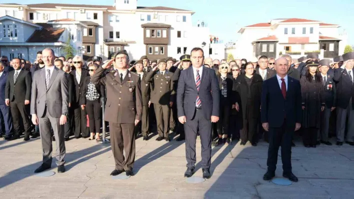 Büyükçekmece'de Atatürk'ü anma töreni düzenlendi