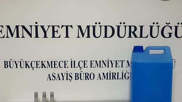 Büyükçekmece'de aynı şahsa ait iş yerini kundakladılar, diğerini de kurşunladılar: O anlar kamerada