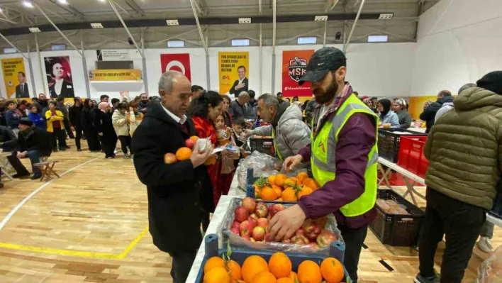 Büyükşehir Belediyesinden deprem korkusu yaşayan Mersinlilere destek