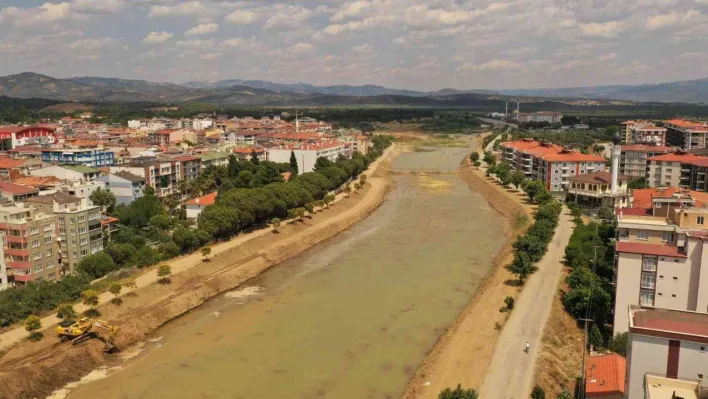 Büyükşehir, Edremit Ülkü Yolu'nu yeniliyor