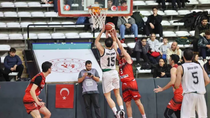 Büyükşehir'in dev adamlarından kritik galibiyet: 76-65