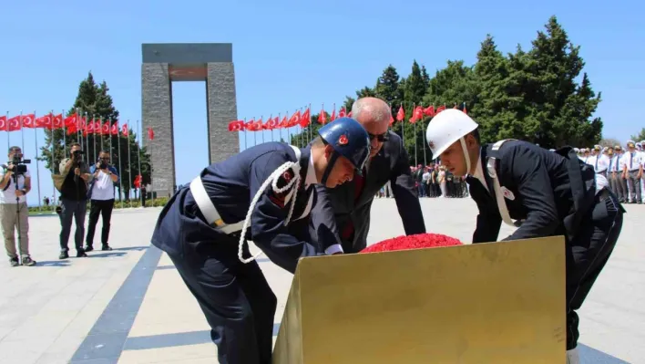 Çanakkale'de 15 Temmuz şehitleri, 'Şehitler Abidesi'nde anıldı