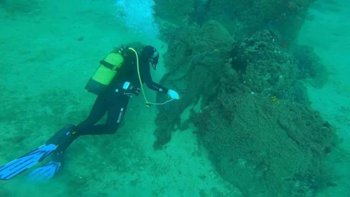 Çanakkale'de 9 yılda denizden 34 bin 620 metrekarelik hayalet ağ çıkarıldı