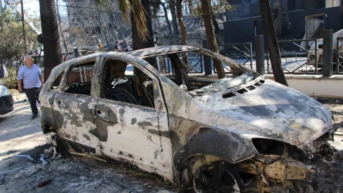 Çanakkale'de çıkan yangında evleri, araçları yandı, canlarını zor kurtardılar