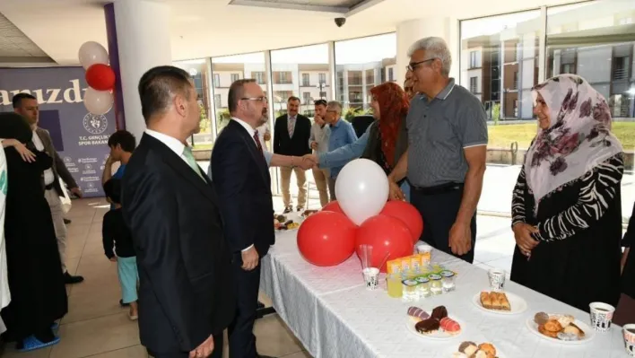 Çanakkale'de depremzedelerle bayramlaşma töreni düzenlendi