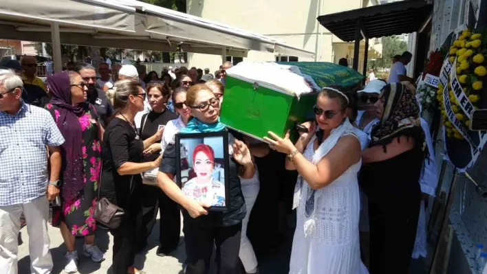 Çanakkale'de evinde ölü bulunan Özbek kadın son yolculuğuna uğurlandı