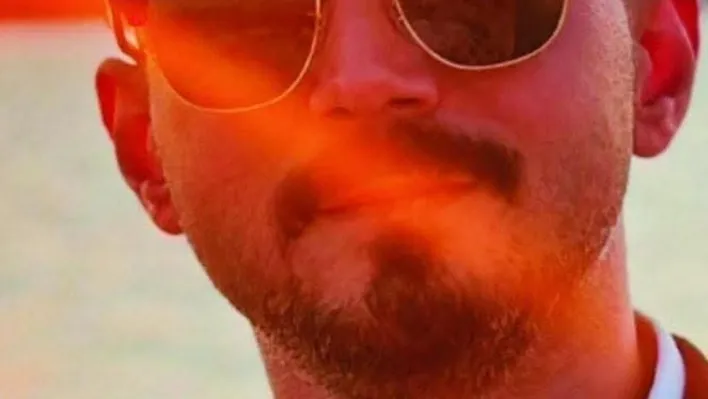 Çanakkale'de kuaför otomobilde yanarak can verdi