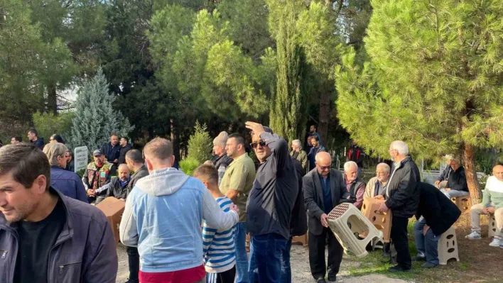 Çanakkale'deki kazada ağır yaralanan genç sürücü, 25 günlük yaşam mücadelesini kaybetti