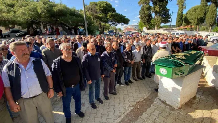 Çanakkale'deki kazada hayatını kaybeden 2 kişi Balıkesir'de toprağa verildi