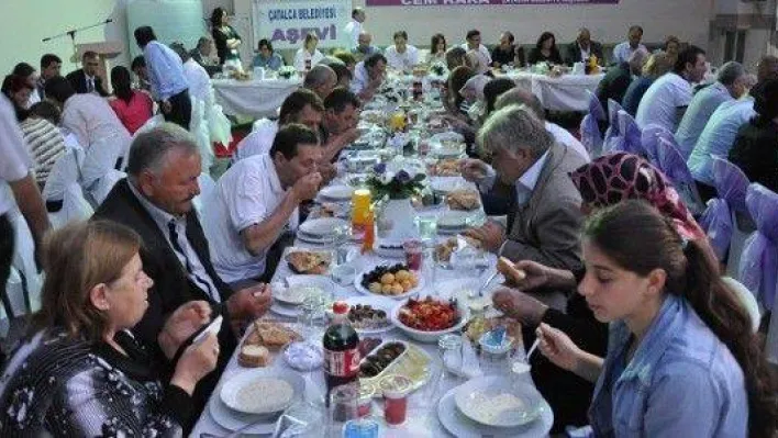 Çatalca Belediyesi'nden geleneksel iftar