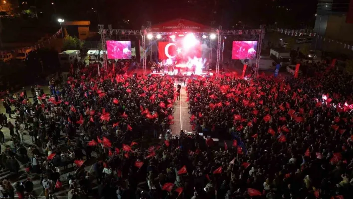 Ceceli'den Yıldırımlılara unutulmaz gece