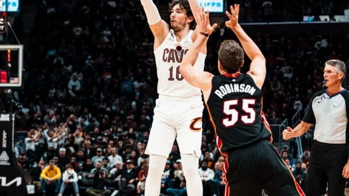 Cedi'li Cleveland, Miami Heat'i farklı geçti