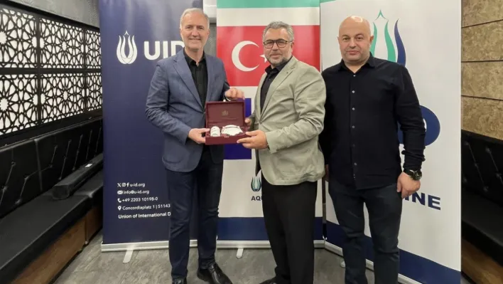 Cenon'da dostluk pekişti