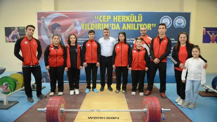 Cep herkülü, isminin yaşatıldığı Yıldırım'da anıldı