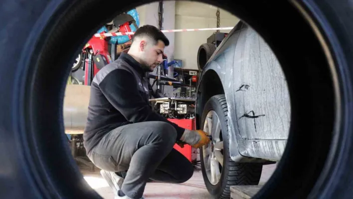 Ceza yemek istemeyen sürücüler dikkat: Zorunlu kış lastiği uygulaması başladı