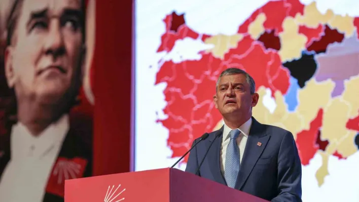 CHP Genel Başkanı Özel, '100 Karası' programına katıldı