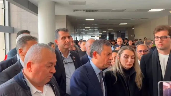 CHP Genel Başkanı Özel'den İmamoğlu kararına ilk yorum: 'Kayyum ihtimalinin ortadan kalkması yönüyle önemli'
