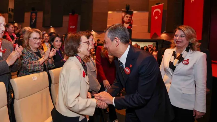 CHP lideri Özel: 'Cumhurbaşkanı adayımızı 1 milyon 700 bin üyemizin sandık başına koşacağı bir hareketle seçeceğiz'