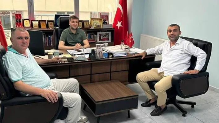 CHP'ye üye kayıtları devam ediyor.