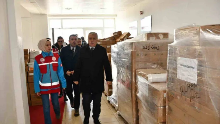 Çorlu ve Ergene'den depremzedelere yardımlar sürüyor