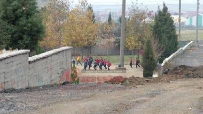 Çorlu'da Çöken Okul Duvarı Onarılacak 