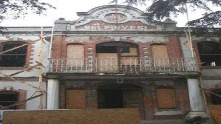 Çorlu'da Tarihi Bina Restore Ediliyor