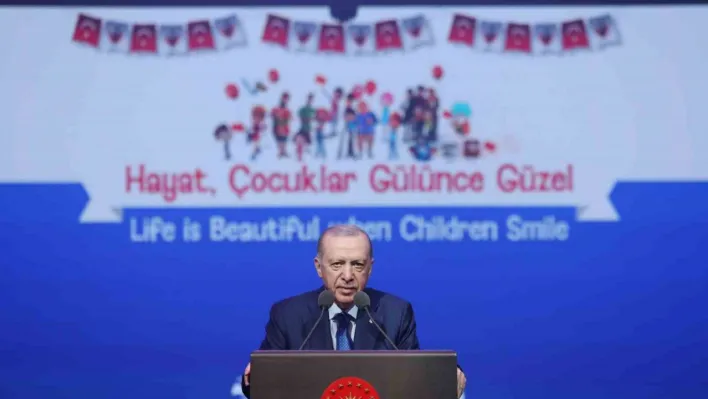 Cumhurbaşkanı Erdoğan: 'AFAD ve Sağlık Bakanlığımız, devletimizin tüm birimleri teyakkuz halinde, arama tarama çalışmaları hassasiyetle devam ediyor'
