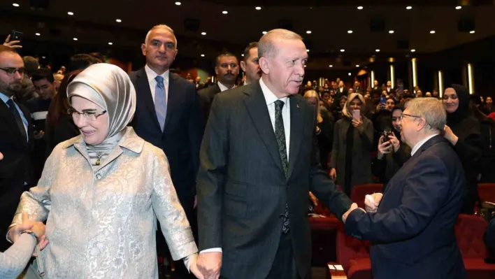 Cumhurbaşkanı Erdoğan: 'Anlı şanlı onca devletin İsrail'in katliam ve hırsızlık üzerine kurulu vahşi saldırıları karşısında eli kolu bağlı durması, insanlık adına utanç vericidir'