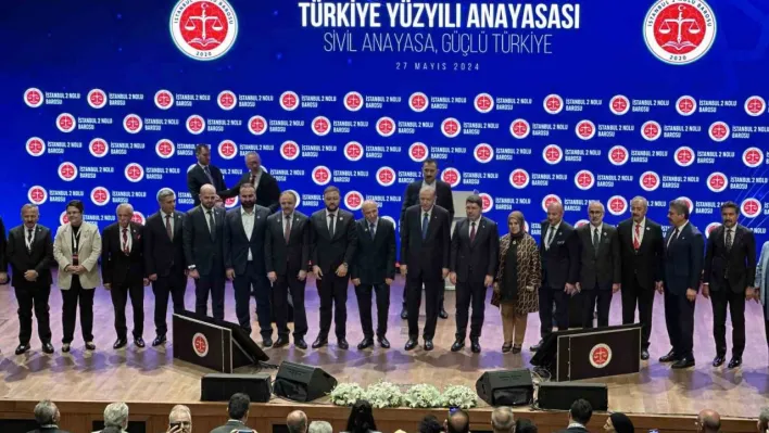 Cumhurbaşkanı Erdoğan: 'Çerçevesini darbecilerin çizdiği sorunlu anayasa ile yola devam edemeyiz'