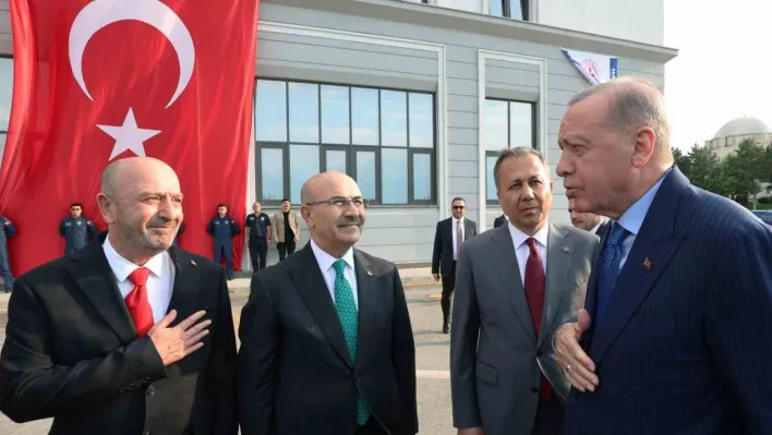Cumhurbaşkanı Erdoğan: 'Devletine ihanet edenler, milletine kurşun sıkanlar, ruhunu 1 dolara satan alçaklar bunun bedelini mutlaka ödeyecekler'