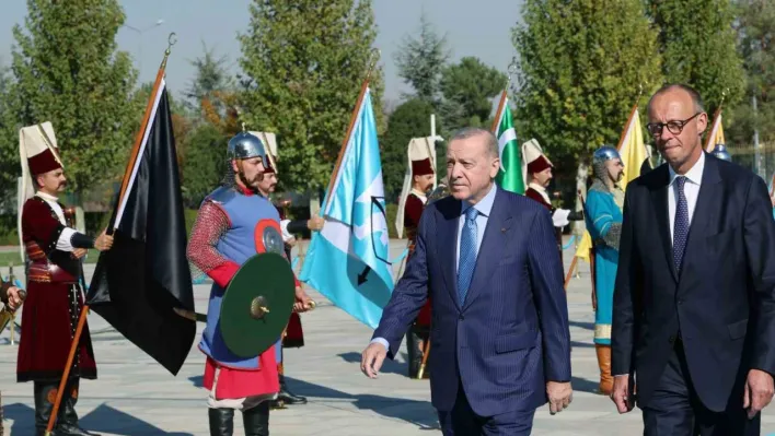 Cumhurbaşkanı Erdoğan, Almanya Başbakanı Merz'i resmi törenle karşıladı