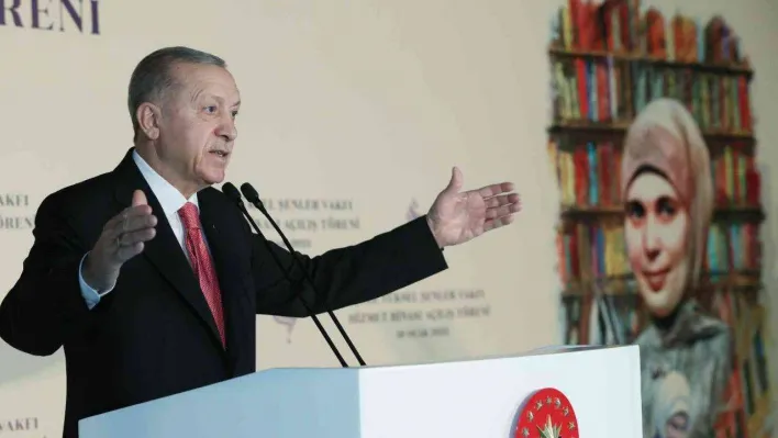 Cumhurbaşkanı Erdoğan, Şule Yüksel Şenler Vakfı Hizmet Binası açılışında, 'Faşizmin kol gezdiği karanlık yıllarda Şule Yüksel Şenler gençlerimize özgüven aşılamıştır. Üniversite kapılarında gözyaşı döken kızlarımızın acılarını dindirdik. Darbe dönemi düze