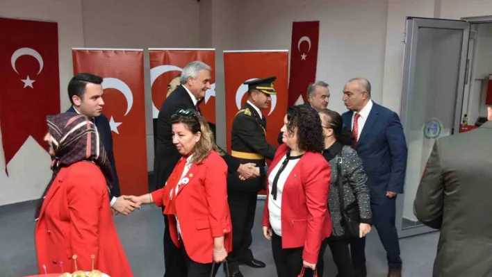 Cumhuriyet Bayramı Bozüyük'te törenle kutlandı