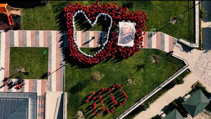 Cumhuriyetin 100. yıl koreografisi mest etti