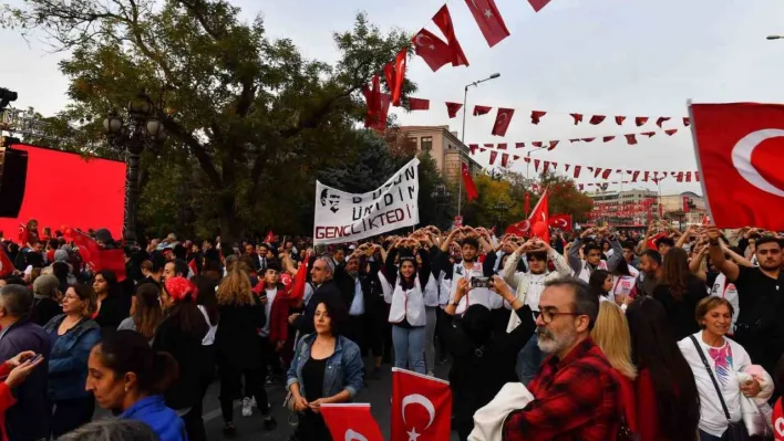 Cumhuriyetin 100. yılında başkentliler tek yürek oldu