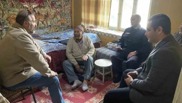 Cumhuriyetle aynı yaşı paylaşan vatandaşlara vefa buluşması